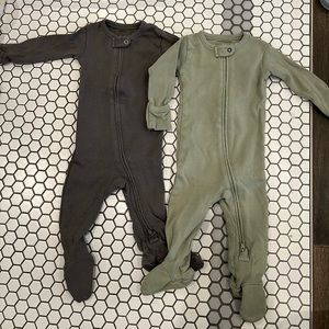 Loved Baby Footie Pajamas - bundle of 2, green & gray, size 3-6 months